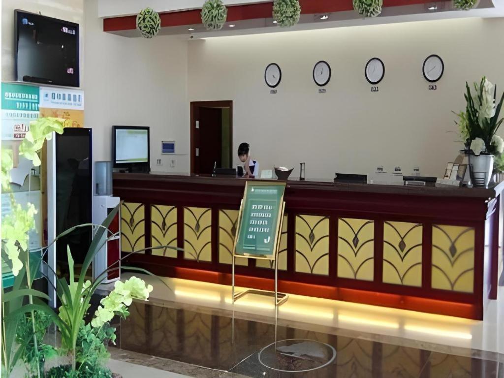 Greentree Inn Tianjin Wuqing Distric Bohai Market Exterior photo
